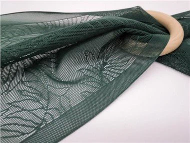 تقليم الدانتيل المسطح